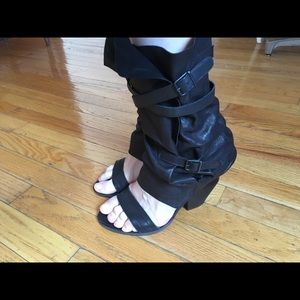 Oak Black Leather Heels